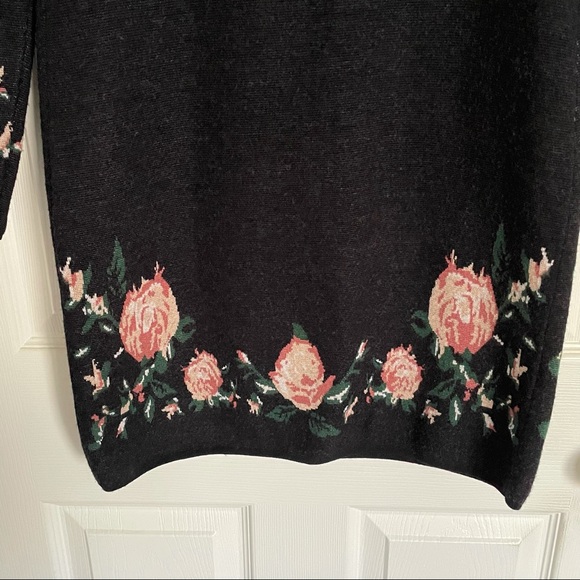 Club Monaco Sweater Dress | Floral Detail | Long Sleeve | XS | - Picture 7 of 10